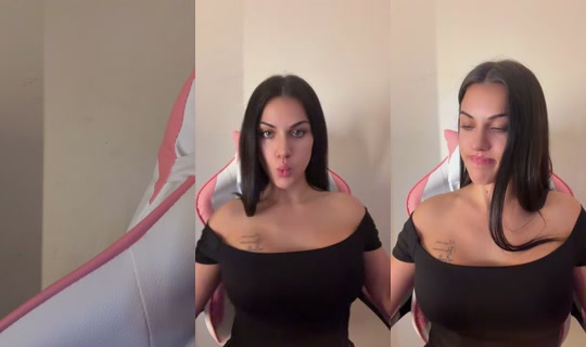 emiliana_xo Bigo Live — Oct 12, 2026, 8:45 PM